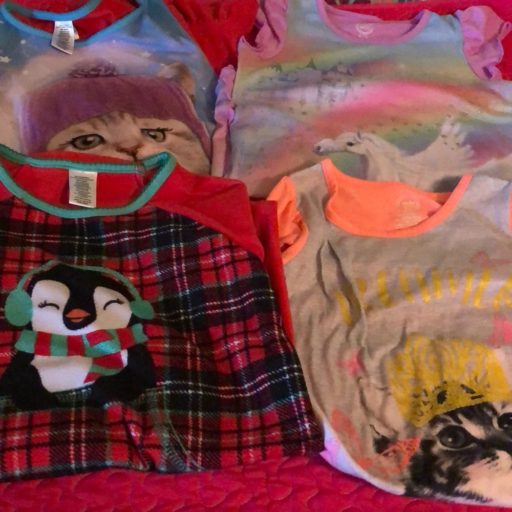 Girls night gowns 7/8 set of 4